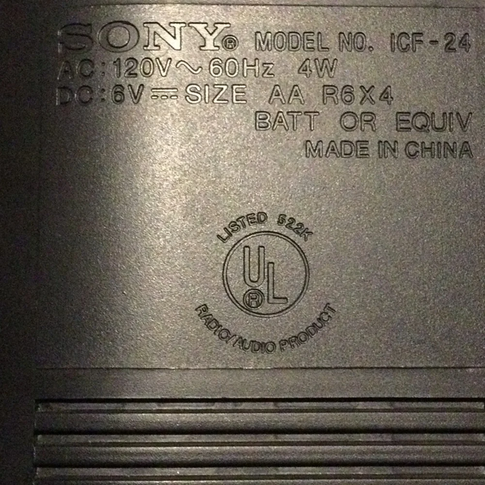 SONY FM/AM 2BAND RADIO ICF-24